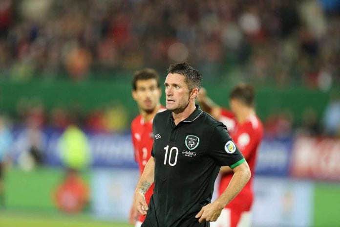 FIFA_WC-qualification_2014_-_Austria_vs_Ireland_2013-09-10_-_Robbie_Keane_09-1320x880