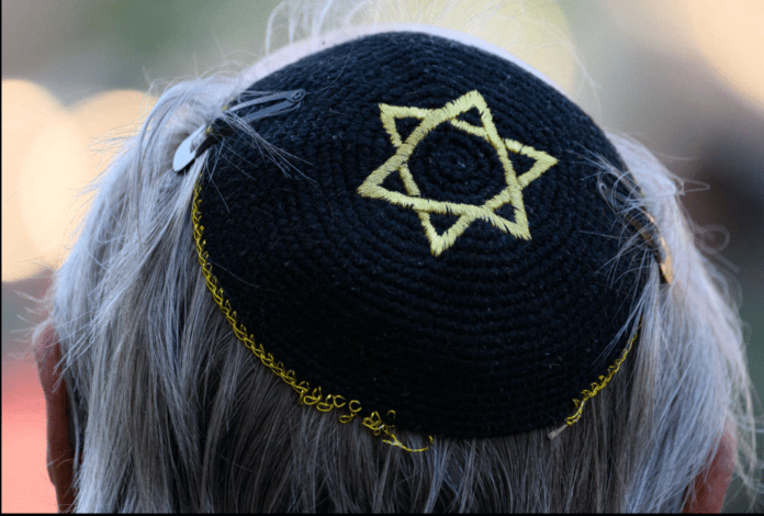 2023-07-27 17_02_42-Peut-on critiquer Israël sans être juif _ L’affaire Fabian Wolff rouvre le débat