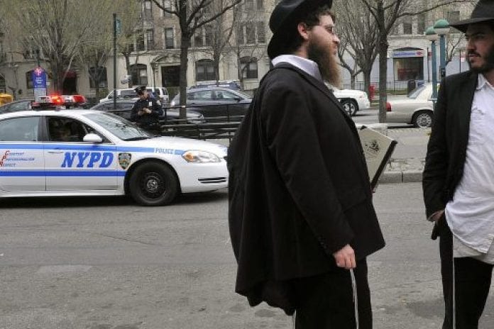 CROWN-HEIGHTS-702x336-1320x880