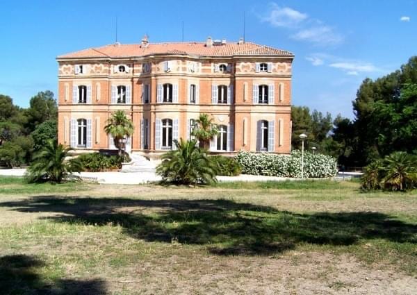 chateau