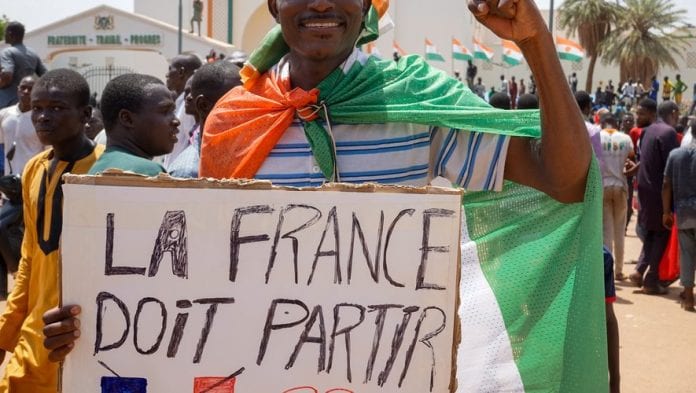 Supporters of General Abdourahamane Tchiani rally in Niamey