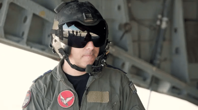 Air_mechanic_story_of_the_helicopter