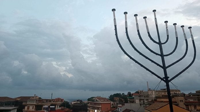 Catania-Menorah-2000x1125