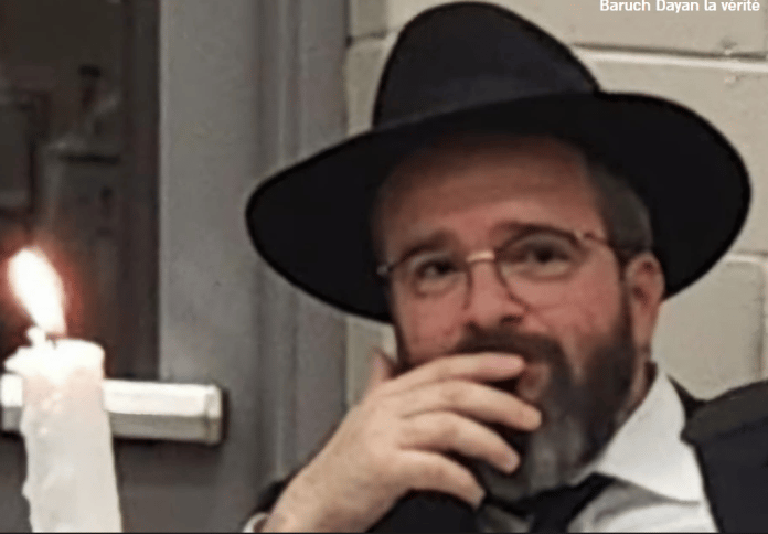 R SCHLOMO
