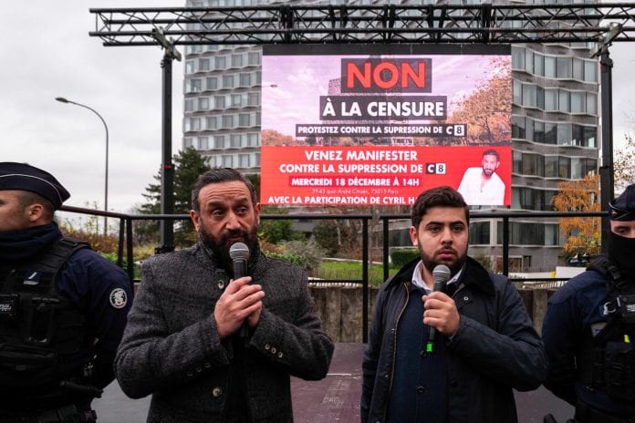 FRANCE-MEDIA-TV-C8
