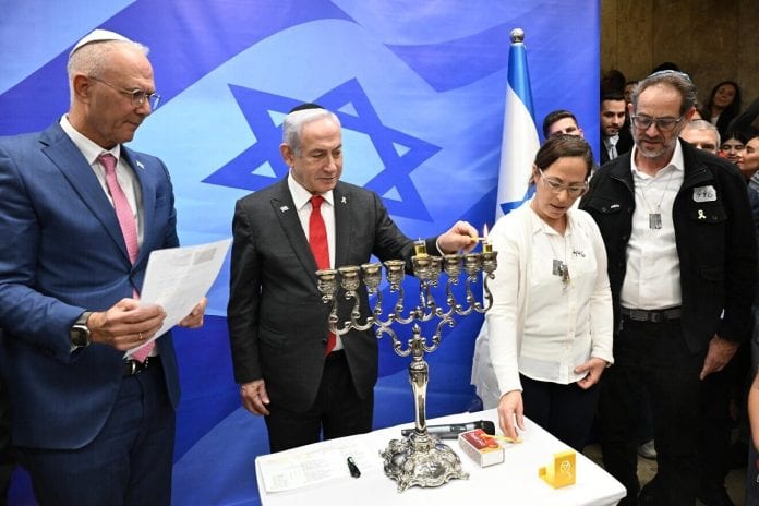 PMChanukah25December-1320x880