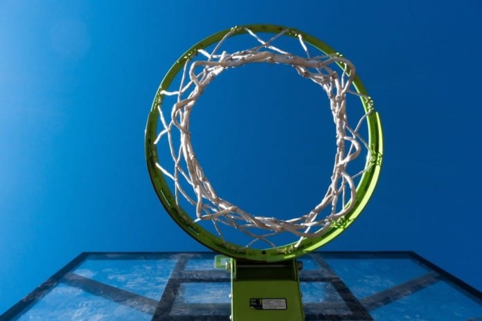 basketball-Stefan-Schweihofer-at-Pixabay-696x464