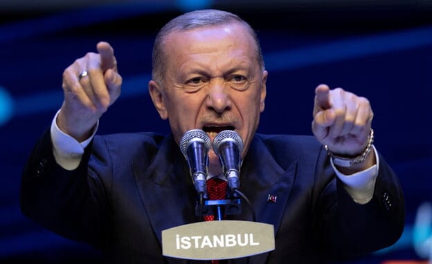 erdogan_new_turkey_autoOrient_i