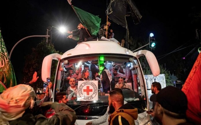 TOPSHOT-PALESTINIAN-ISRAEL-CONFLICT-PRISONERS