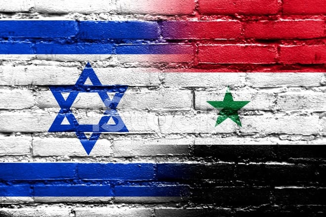 35518262-israel-and-syria-flag-painted-on-brick-wall