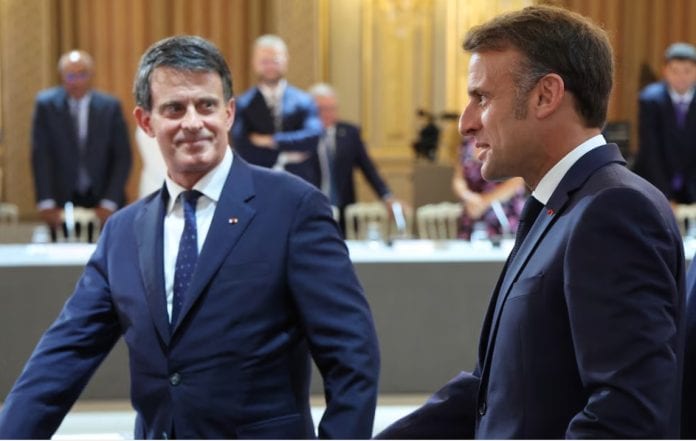 MACRON 11