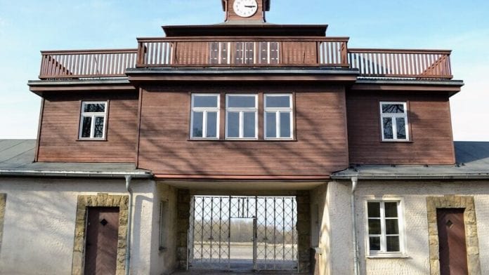 Entrance-to-Buchenwald-Concentration-Camp-880x495