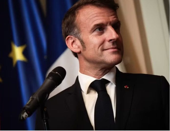 Macron 2