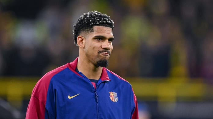 ronald-araujo-2425