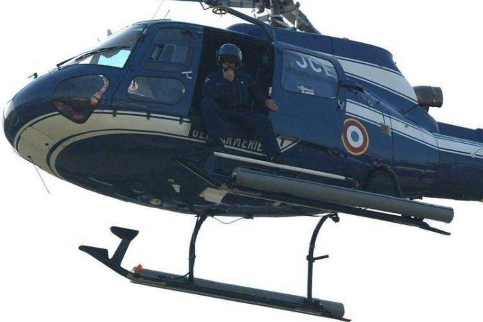 un-helicoptere-est-engage-pour-localiser-le-fuyard_750_500