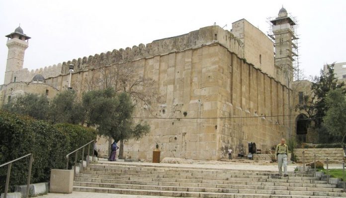 Hebron001-875x500