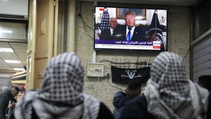 2017-12-06t181551z_510981769_rc16bbcc6f10_rtrmadp_3_usa-trump-israel_0