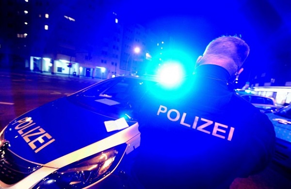 Polizei-Abschnitt-25-Eine-Nacht-auf-dem-Kudamm