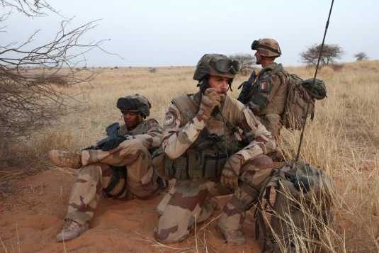 mali-plusieurs-soldats-francais-blesses-dans-une-attaque-au-mortier_536_357