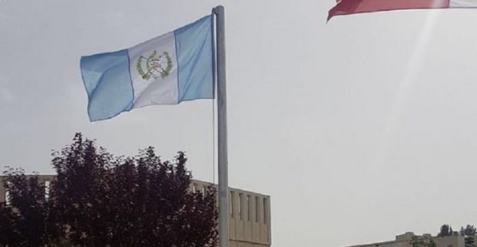 Le-guatemala-hisse-ses-couleurs-à-Jérusalem