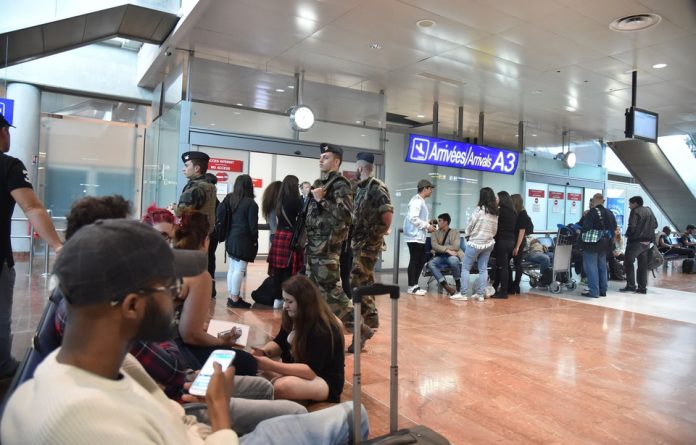 960x614_aeroport-de-nice-le-10-mai-2016-arrivals-at-nice-airport-for-cannes-film-festival-2016-in-nice