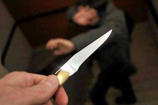 agressions-le-couteau-sort-plus-souvent_537_358