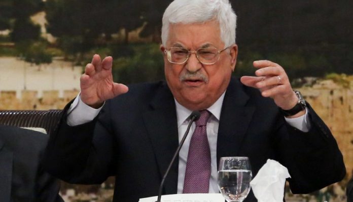 Mahmoud-Abbas-devant-lOLP-875x500