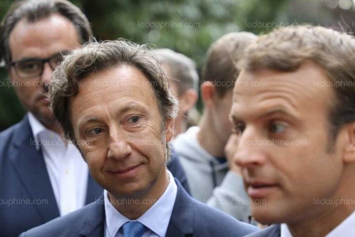 stephane-bern-et-emmanuel-macron-le-16-septembre-2017-lors-d-une-visite-a-marly-lors-des-journees-europeennes-du-patrimoine-photo-ludovic-marin-afp-1535718207-1320x880_1011_674