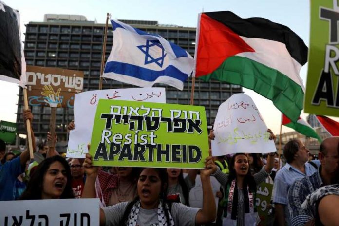 2018-08-11t192955z_1309875840_rc1779dc7860_rtrmadp_3_israel-politics-law-protests_0_858_572