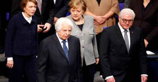 Pour-les-Victimes-de-lHolocauste-la-Commemoration-du-Bundestag
