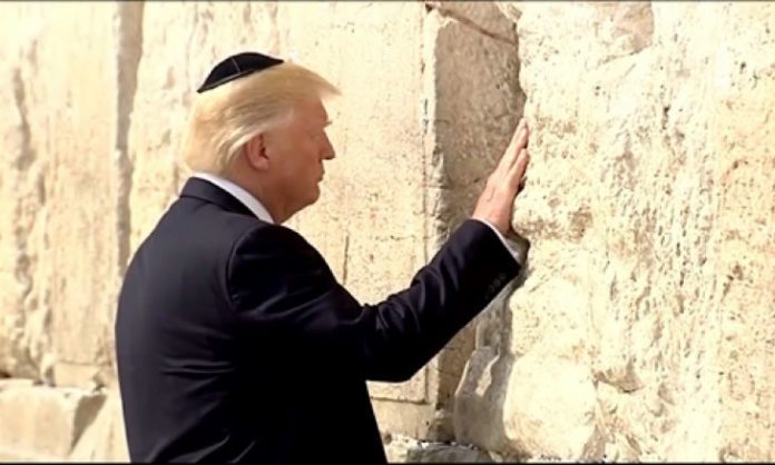 Trump-Jerusalem-696x418