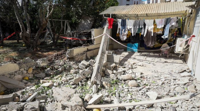 Ashkelon-apartment-hit-by-Gaza-rocket-fire-Flash90-04052019-resize-2160x1197 (1)