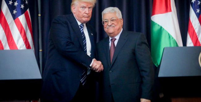 Mahmoud-Abbas-et-Donald-Trump-90