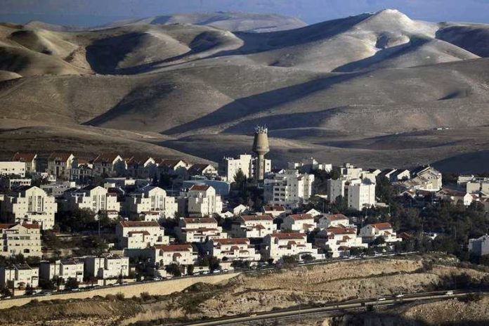 830x532_colonie-maale-adumim-plus-grandes-cisjordanie-23-janvier-2017_791_527