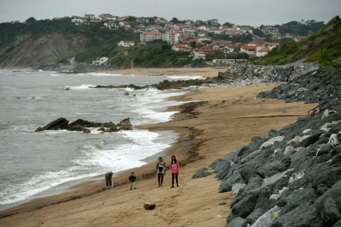 deconfinement-en-france-quelles-plages-rouvrent