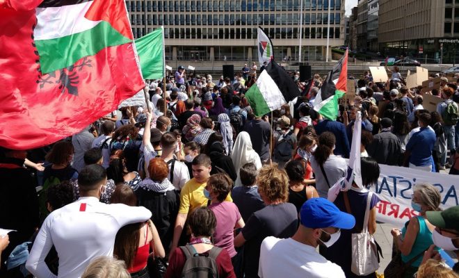 Manifestation-Pro-Palestine-Place-du-Trône-Bruxelles-Belga-Antony-Gevaert-660x400