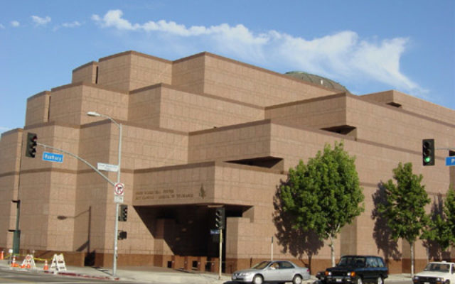 Simon_Wiesenthal_Center-640x400