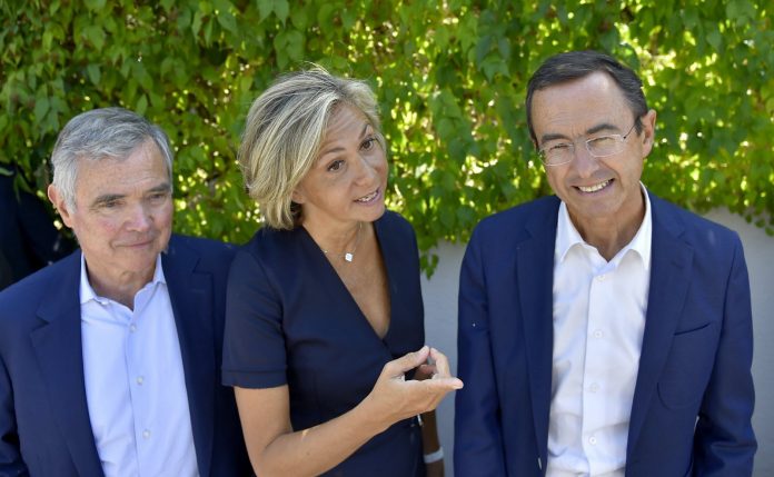 bernard-accoyer-valerie-pecresse-et-bruno-retailleau-ont-debattu-hier-a-la-baule-avec-les-militants-de-lr-de-l-avenir-du-parti-qui-fait-sa-rentree-en-ordre-disperse-photo-afp-1504384834