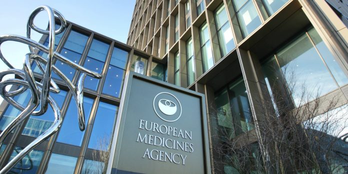 Covid-pourquoi-l-UE-prend-plus-de-temps-pour-approuver-le-vaccin-de-Pfizer (1)
