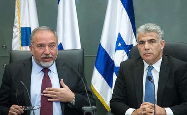 20210601-2a_Lieberman veut en decoudre