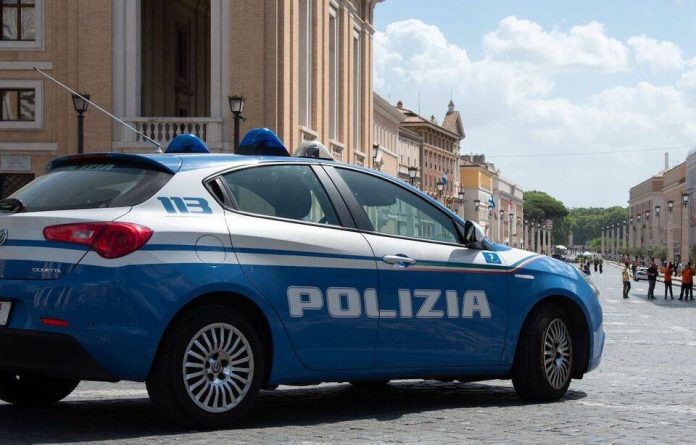 960x614_voiture-police-italienne-illustration