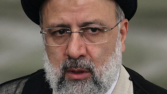 LIran-Raisi-sapprete-a-se-concentrer-sur-leconomie-et-laccord