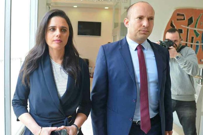 bennet-et-shaked-696x464