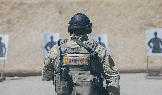 Police-Foundry-Pixa-640x375