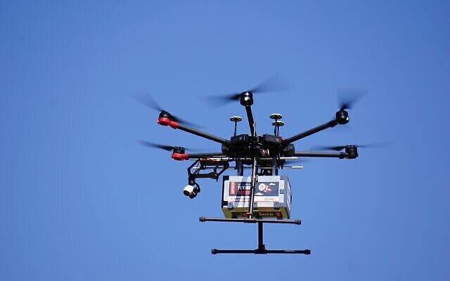 drones1-640x400