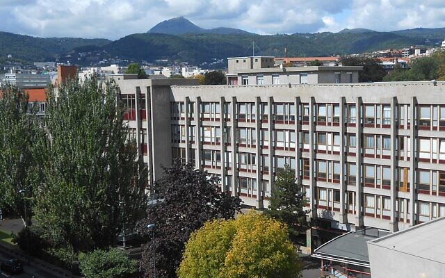 1024px-Campus_Gergovia-640x400