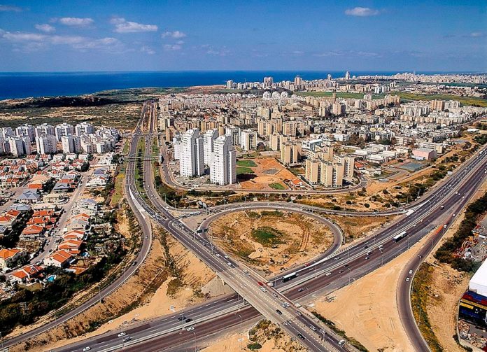 2021-12-13 18_12_35-Netanya - Google Maps