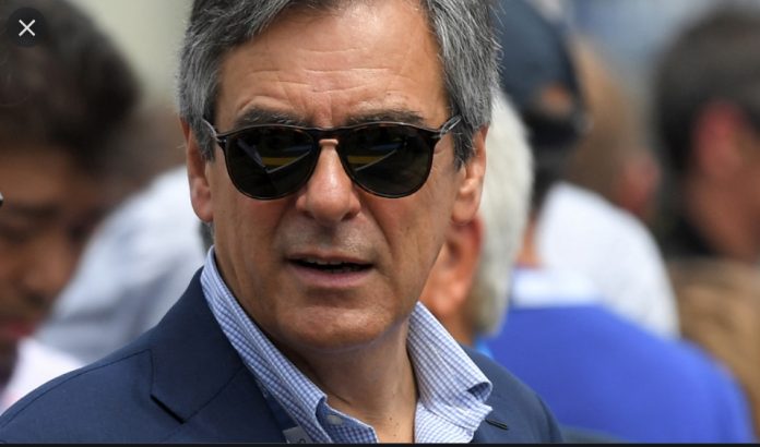2022-01-13 19_13_54-FILLON RUSSIE – Recherche Google