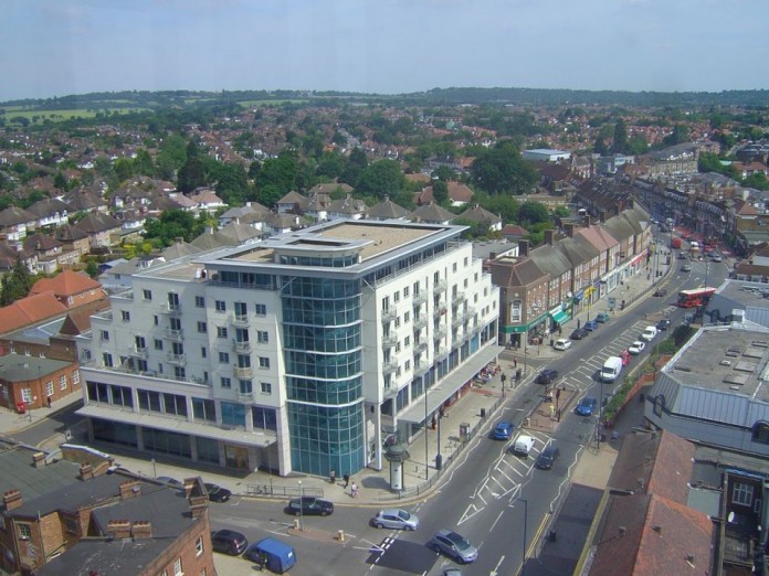 960px-Edgware_June_2010-696x522