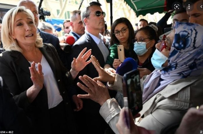 2022-04-18 13_17_14-marine le pen et le voile – Recherche Google